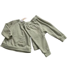 Cat & Jack Ribbed Baby Outfit in Light Green